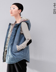 2013秋季新款<em>女装</em> 水洗牛仔街头连帽<em>棉马甲</em>3