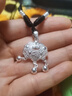 錦繩緣999足銀福鎖長(zhǎng)命鎖項(xiàng)鏈女平安鎖吊墜寶寶兒童小銀鎖大人毛衣鏈?zhǔn)止ぞ幙棐炀幚K銀飾品生日禮物 【小號(hào)約5克】福字銀鎖+6銀珠黑繩 曬單實(shí)拍圖