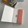 （必記）新款筆記本子高顏值皮面商務(wù)記事本文藝精致成人簡(jiǎn)約日記本學(xué)生加厚創(chuàng  )意手帳本辦公工作記錄本定制 粉色-桃花 B6 曬單實(shí)拍圖