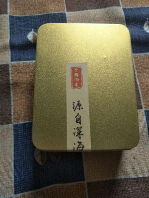 海参是买给老人吃的,收到看着包装挺精美,看评论说泡发个头大,肉质饱满,价格实惠。这次选择的规格一,颜色较深,肉质肥厚,柔韧度好,全五分好评了