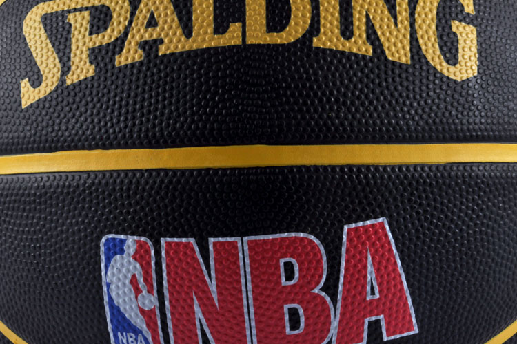 spalding斯伯丁73222nba湖人队徽系列橡胶pu材质篮球