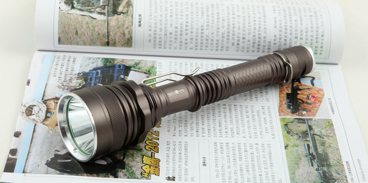 亚马逊应急灯照明LED强光手电筒充电远射防水家用消防手电A25 万能充+1电