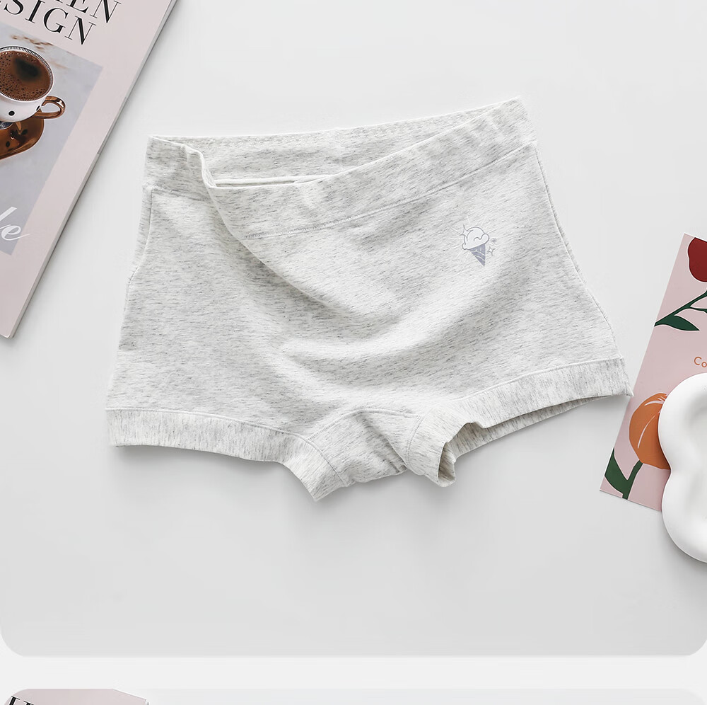 Yilanfan Women's Cotton Antibacterial Mid-Waist Boyshorts Four-Point Underwear for Girls Students 17