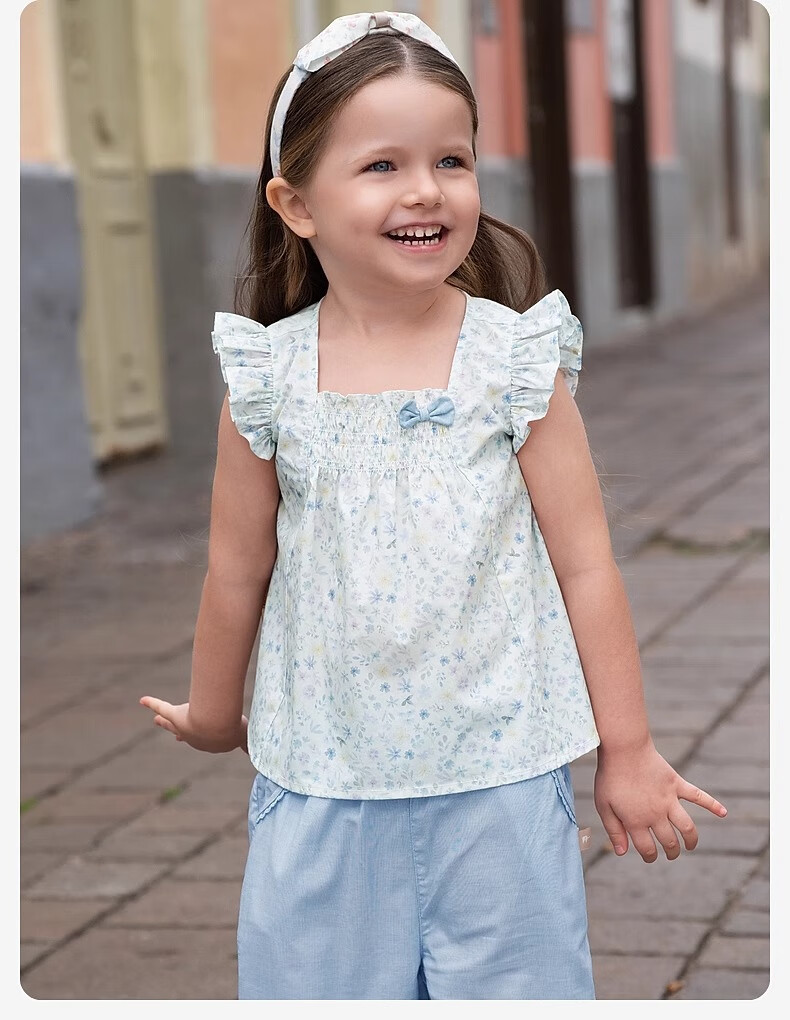 DAVE & BELLA Girls' Cropped Pants Set, Summer Wear, Sweet Floral Two-Piece Set for Toddlers, Thin Cotton Fabric 4