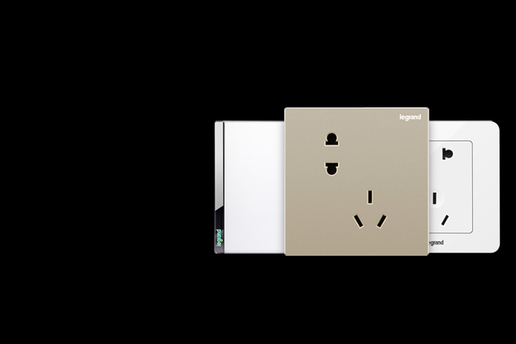 4365 条评价 好评 99% 罗格朗开关插座地插座ip55防护等级银色10a五