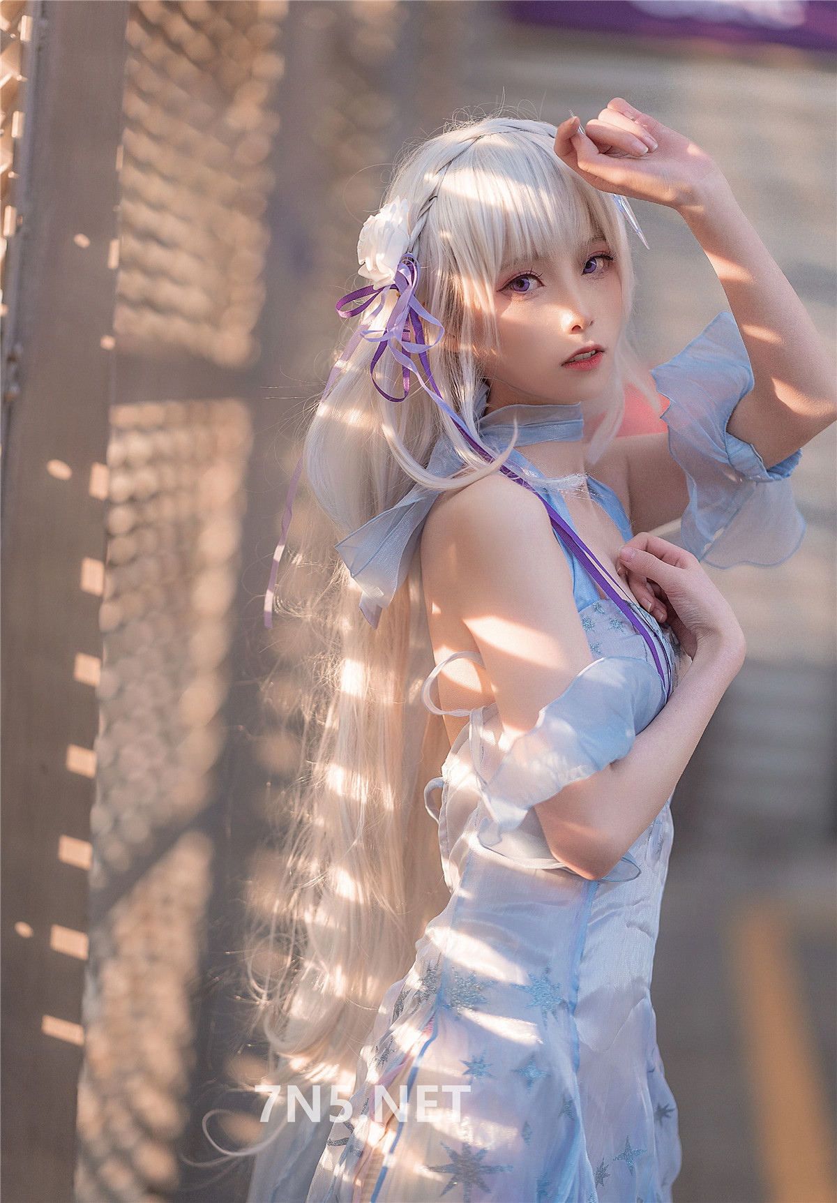 网络红人@坂坂白 艾米莉亚COS[10P/52.7M]