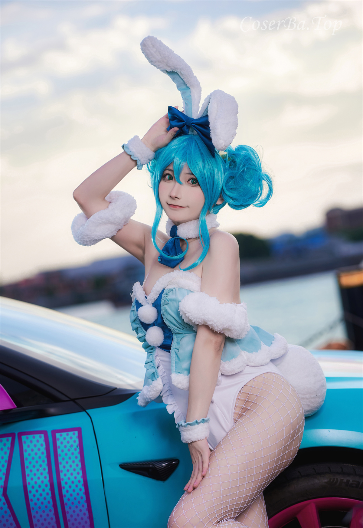 网络红人@是三不是世w 初音未来miku[17P 94.7M]