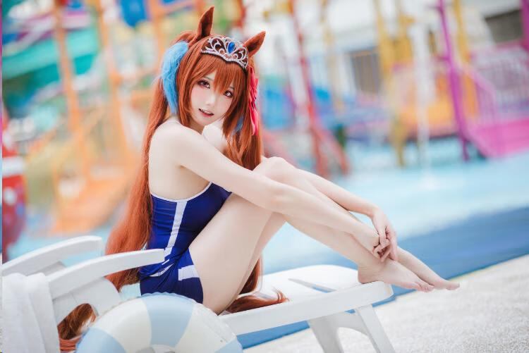 瓜希酱cos《赛马娘 大和赤骥》带你畅游海滩插图