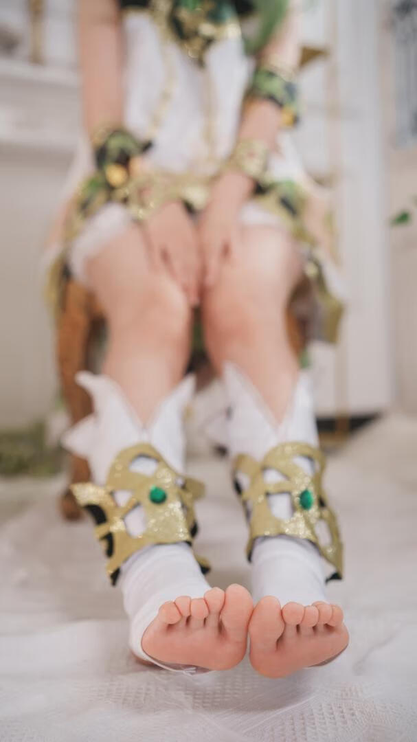 Seele麦麦 NO.002 小草神物语 (1).jpg Seele麦麦 NO.002 小草神物语 (1).jpg