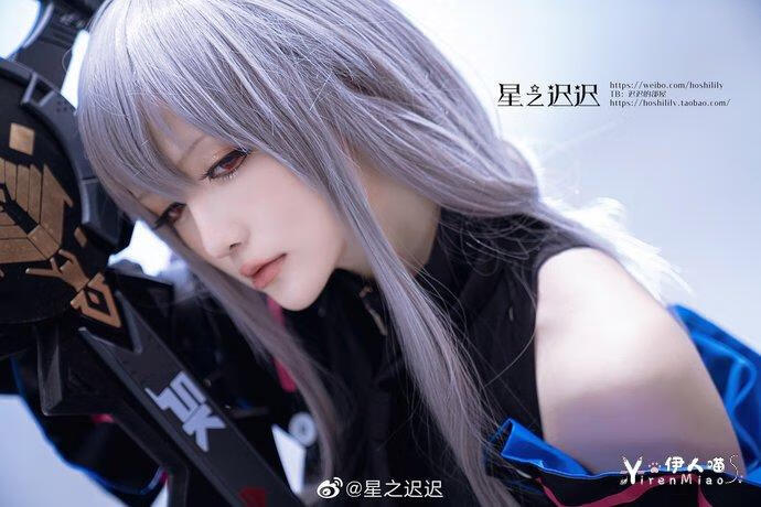 星之迟迟cosplay作品明日方舟角色斯卡蒂 (1).jpg