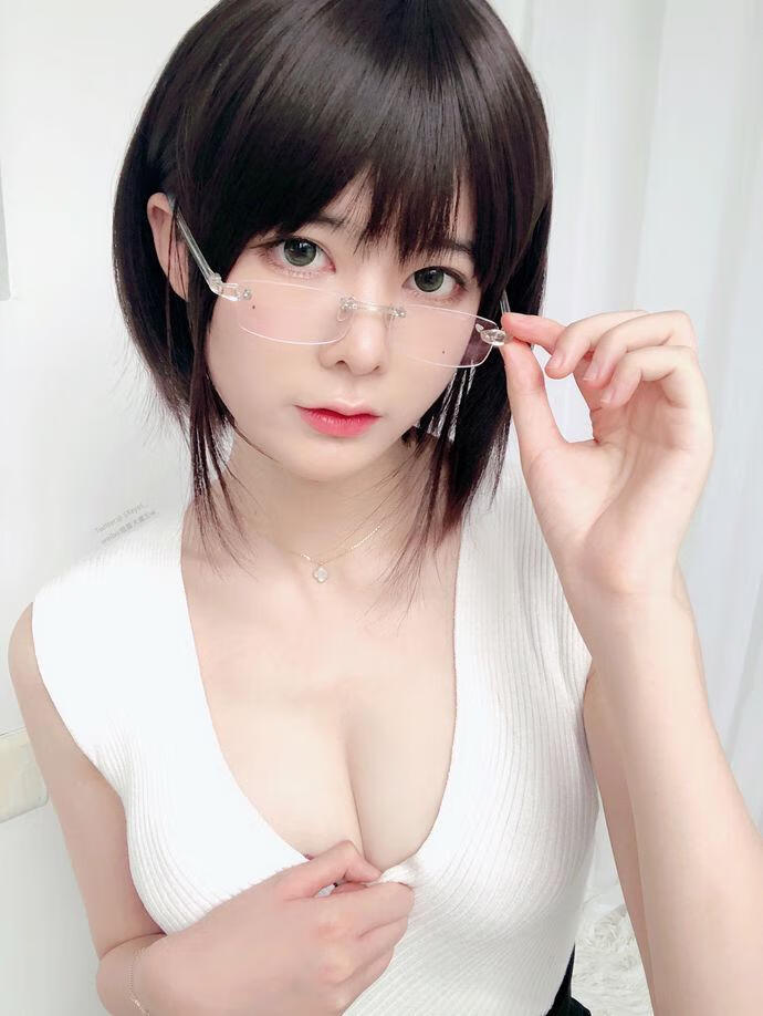 露兒大魔王作品赏析 (7).jpg 露兒大魔王作品赏析 (7).jpg