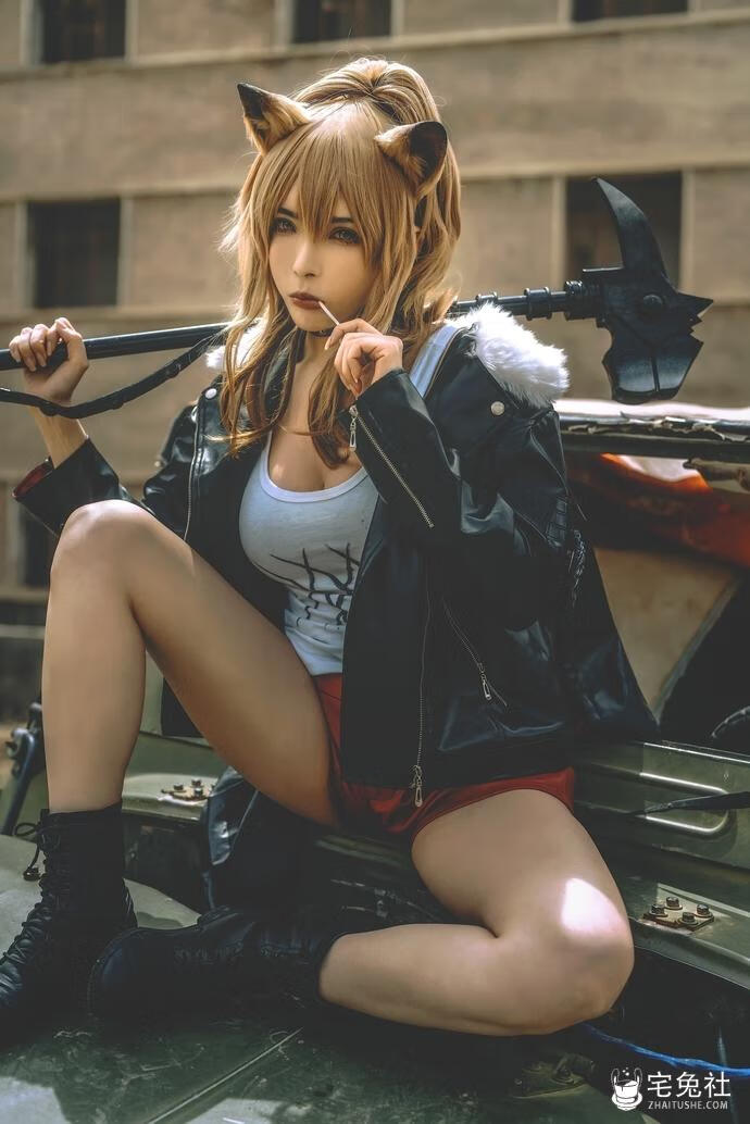 秋和柯基全套cos图片合集 人体艺术家的魅力 (1) 宅兔社.jpg 秋和柯基全套cos图片合集 人体艺术家的魅力