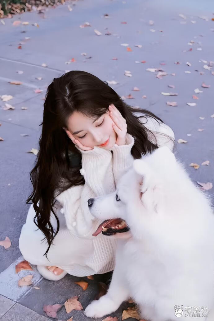 闪耀网络的微密女神猪小七：活力四射的95后街拍女神 宅兔社 (4).jpeg