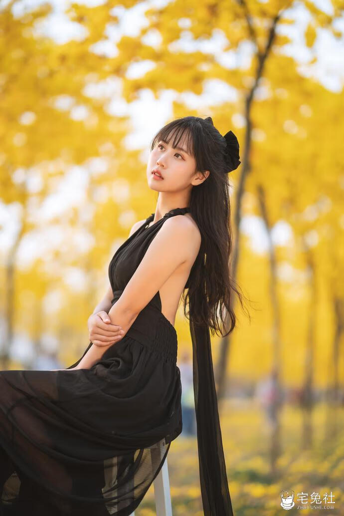 萌芽儿o0 cosplay作品025 秋有银杏 春有黄风铃 宅兔社.jpg 萌芽儿o0全套作品图合集 胶原蛋白多到爆表的萌妹子!