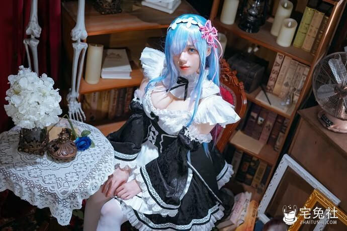 阿九从不咕咕 cosplay作品009 雷姆 (1) 宅兔社.jpg 阿九从不咕咕全套cos图片合集 肉墩墩的八重樱子你扛得住吗?