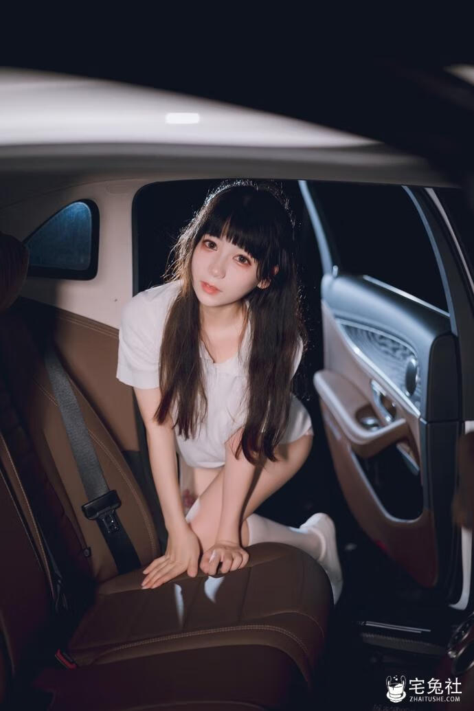 usejan蓝蓝 cosplay作品009 奔驰 宅兔社.jpeg Usejan蓝蓝全套作品图合集 晨曦作品失踪两年后是否还在COS圈?