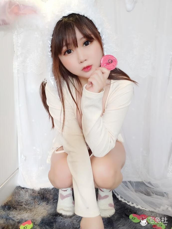 是依酱呀全套作品图合集 懒洋洋小仙女S型身材撩人心弦！