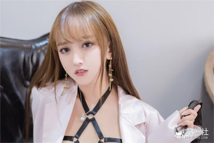 美图福利不停!过期米线线喵西装里的绑带究竟隐藏了怎样的秘密? 宅兔社 (4).JPG 美图福利不停!过期米线线喵西装里的绑带究竟隐藏了怎样的秘密?