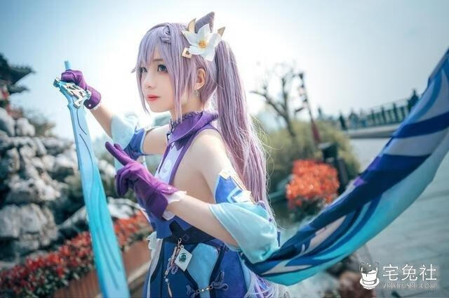 nagisa魔物喵紫色刻晴COS 少女贩卖娃娃机诱惑点引爆视觉冲击！