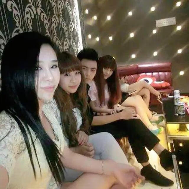 河北邯郸永利KTV聊天记录发生了什么事情?4男6女可真的会玩 宅兔社 (3).jpg 河北邯郸永利KTV聊天记录发生了什么事情?4男6女可真的会玩
