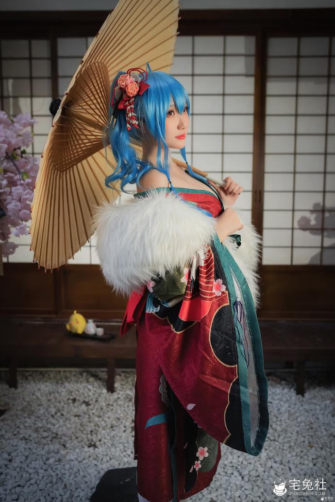 瓜希酱 NO.018 圣路易斯 月下之饮 (1).jpg 可爱瓜希酱cos作品碧蓝航线圣路易斯 探寻中国版的仁科百华!