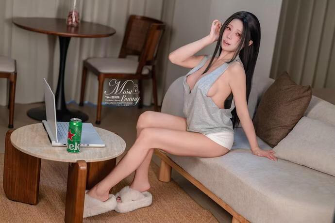 咬一口兔娘(Yiko湿润兔) – 2025年12月订阅 小酌怡情[128P3V-3.34G]