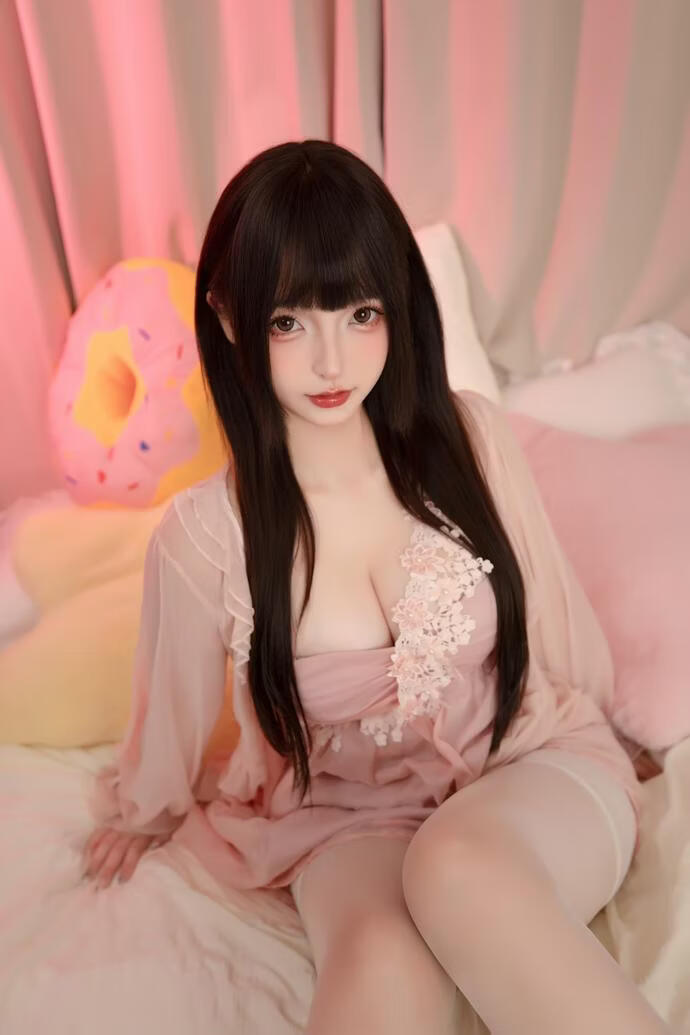 神楽坂真冬-高跟睡袍 [75P2V-651M]