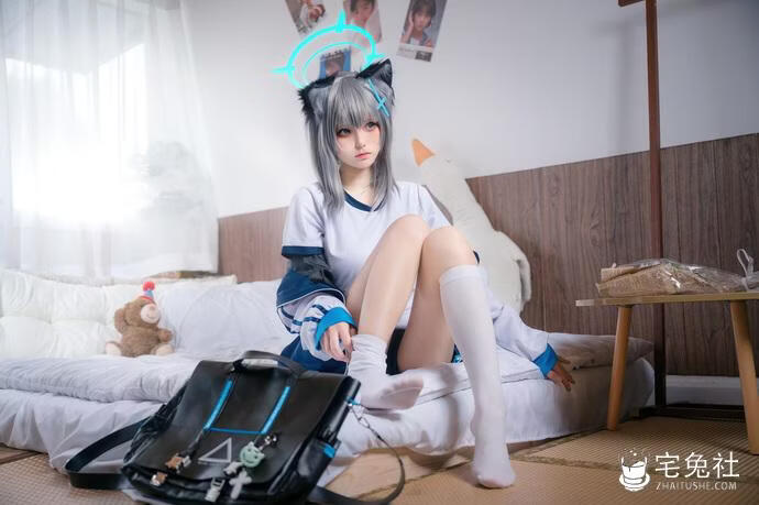 九柒喵为什么能火遍二次元？当她穿上体操服白子那一刻，我终于懂了！
