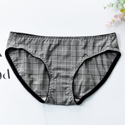 

2019 New Women Panties Fashion Sweet Ladies Thin Seamless Plaid Mid-Waist Underwear Comfortable Breathable Plaid Printed Briefs