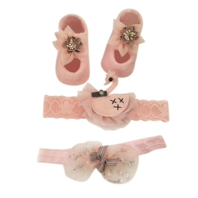 

3PCS Newborn Baby Socks Gift Boxed Bow Hairband Flowers Cute Baby Girl Socks Crown Christmas Birthday Gift Princess Socks