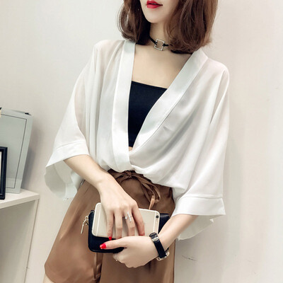 

Sexy Women Blouse V-neck Loose Chiffon Solid Color Batwing Sleeve Elegant Clothing Summer 2019 Hot YRD