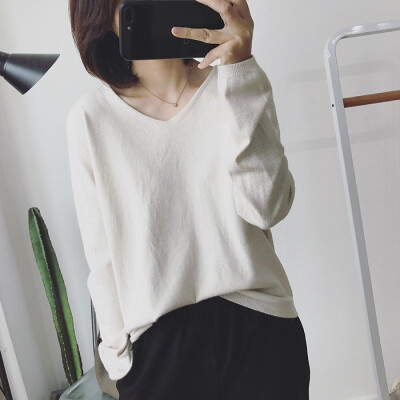 

Womens solid color sweater deep V-neck top stretch cotton tight bottoming long-sleeved knitwear code