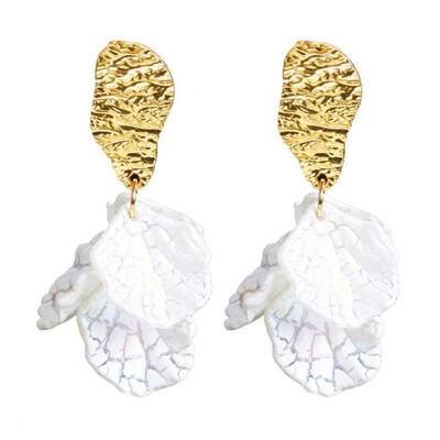 

2019 New Womens Petal Resin Irregular Metal Drop Earrings