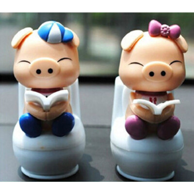 

Solar Energy Shaking Head Doll Small Toilet Wearing Cap Pig Couple Ornaments Cute Car Accessories