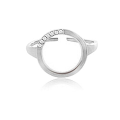 

Diamond Rings Are Circular Opening Diamond Couple Bridal Ring