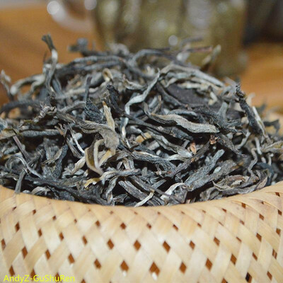 

2016 Chinese YunNan Puer Tea Raw Puer Tea Green Food For Clear Fire Detoxification Beauty Weight Loss Health Care Kung Fu Tea