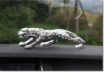 

Car decoration car decoration supplies wholesale car decoration money leopard resin leopard creative car jewelry