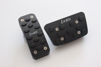 

For Hyundai ix25 AT Stainless Steel Ana Rubber Punch-free installation Car Pedals
