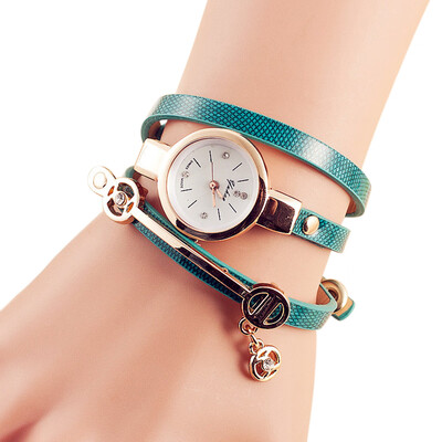 

Fashion Lady Casual Alloy Bracelet Quartz Watch Women Unique Decorative Dress Wristwatch