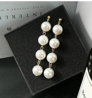 

Women Big Simulated Pearl Long Tassel Earrings Pearls String Statement Round Earrings For Wedding Party Queen Trendy Elegant