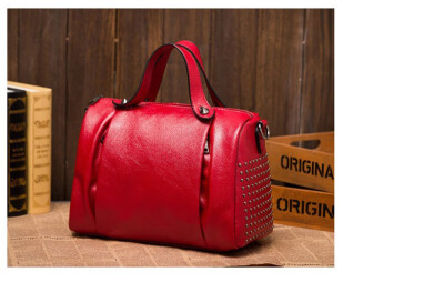 

Luxury Women Soft Skin Genuine Leather Rivet Messenger Bags Handbags Famous Brands Designer Female Handbag Shoulder Bag girl Sac