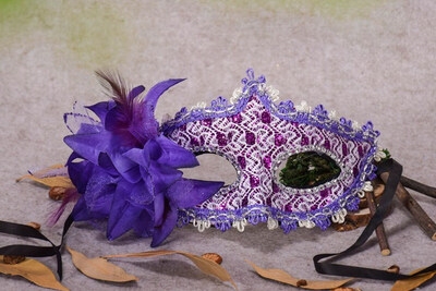 

FUNNYBUNNY Masquerade Mask for Women Mardi Gras Mask with Flower White Lace hollow out princess mask