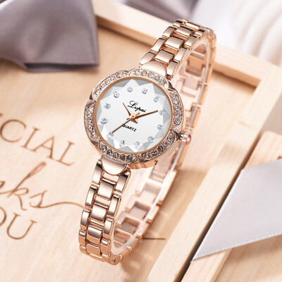 

RM European Beauty Simple Casual Fashion Small And Delicate Bracelet Watch Single