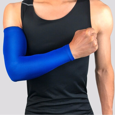 

Arm Guard Bracer Sunscreen&Breathable Protects the Arm During Exercise