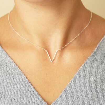 

Foreign trade cross-border jewelry metal V-shaped necklace exquisite ladies short clavicle necklace necklace