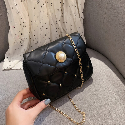 

Casual simple wild Messenger bag female 2019 new Korean version of the stylish rhombic chain bag personalized rivet shoulder bag