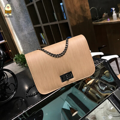 

Womens bag woman 2019 new fashion leisure small bag Korean version of 100 ins fire shoulder girl