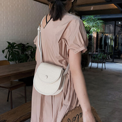 

Tailored Women New Fashion Simple Wild Messenger Shoulder Bag Weaving Bag