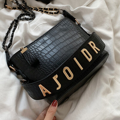 

Women 2019 spring&summer new wave Korean version of Joker crocodile pattern wandering womens bag letter Messenger bag shoulde