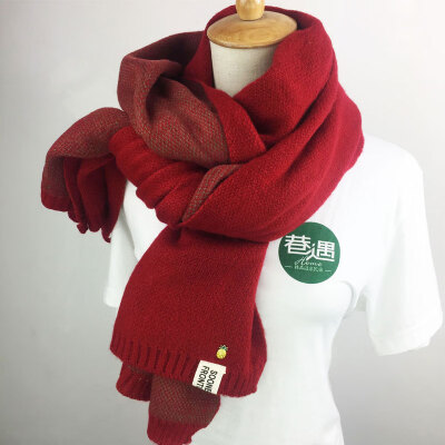 

Korean version of the new double-sided color matching super soft wool wild scarf thick warm small pineapple decorative shawl students